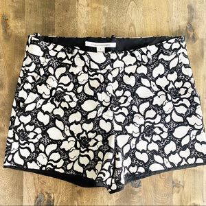Diane Von Furstenberg Black and Cream Floral Shorts - Size 4